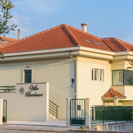 Apartament Barbara With Heated Pool