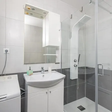 Apartament Barbara With Heated Pool Kaštela
