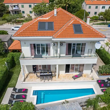 Apartament Barbara With Heated Pool Kaštela