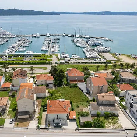 Barbara With Heated Pool * Kaštela