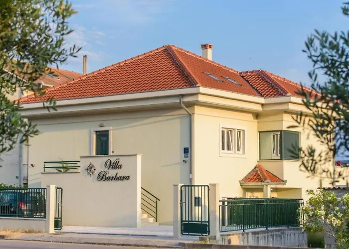 Apartment Barbara With Heated Pool