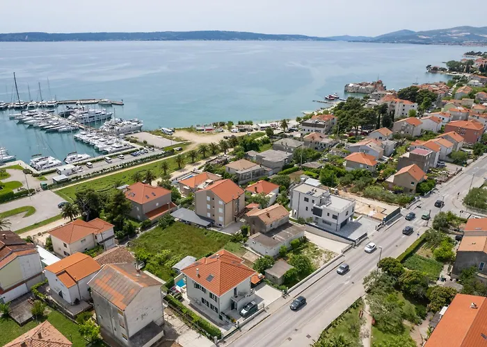 Barbara With Heated Pool