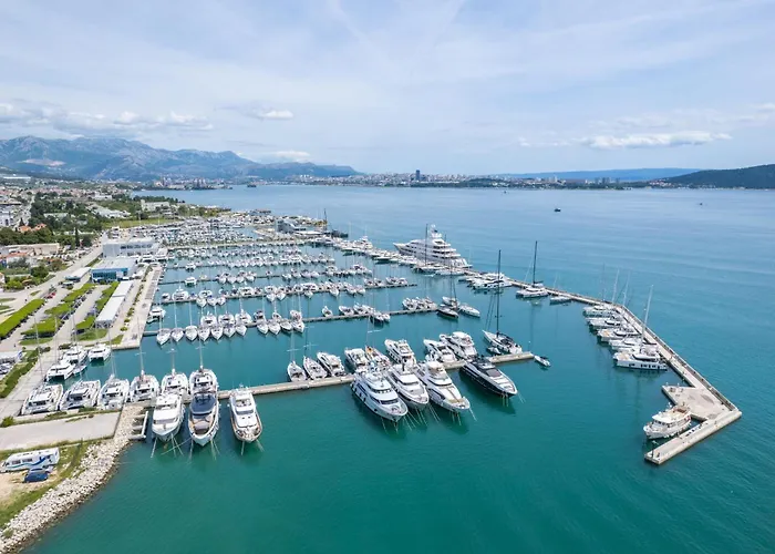 Barbara With Heated Pool