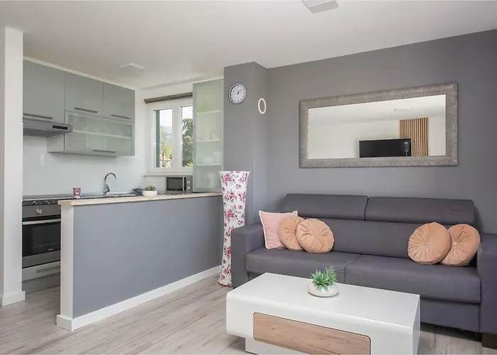 Apartment Barbara With Heated Pool