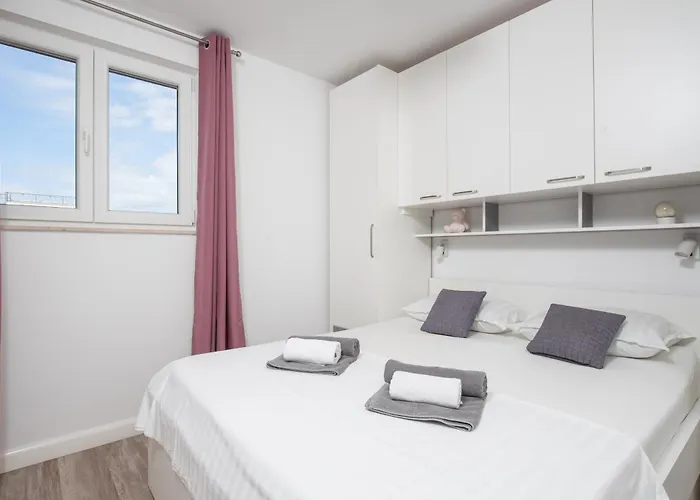 Apartment Barbara With Heated Pool *