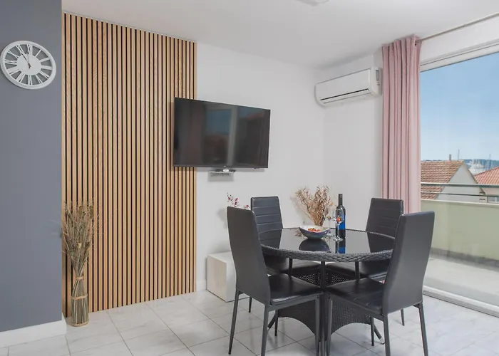 Apartment Barbara With Heated Pool